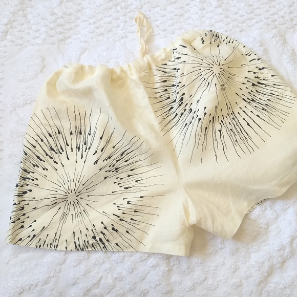 Designs by MASUE Ivory Linen Screen Print Shorts - Picture 3 of 6